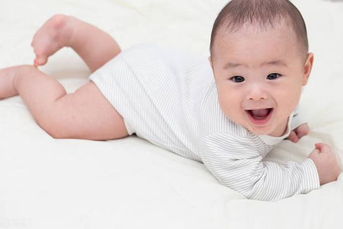 开工资请人带娃,出事后赔180万,婆婆为何不如外人